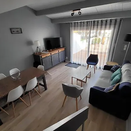 Dom wakacyjny Maison Cosy Avec Acces Direct A La